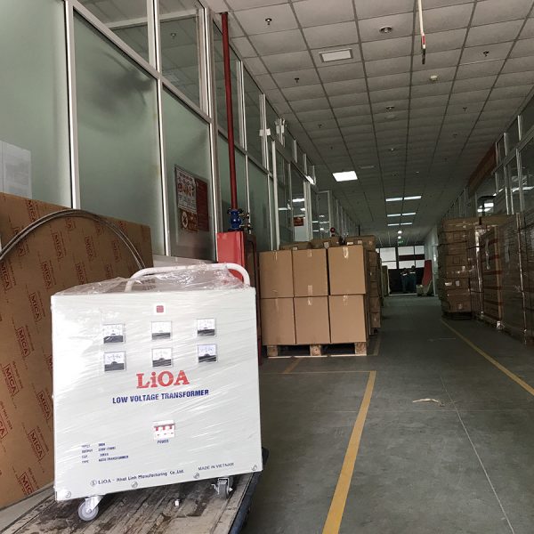 bien-ap-lioa-150kva-dung-cho-may-cnc